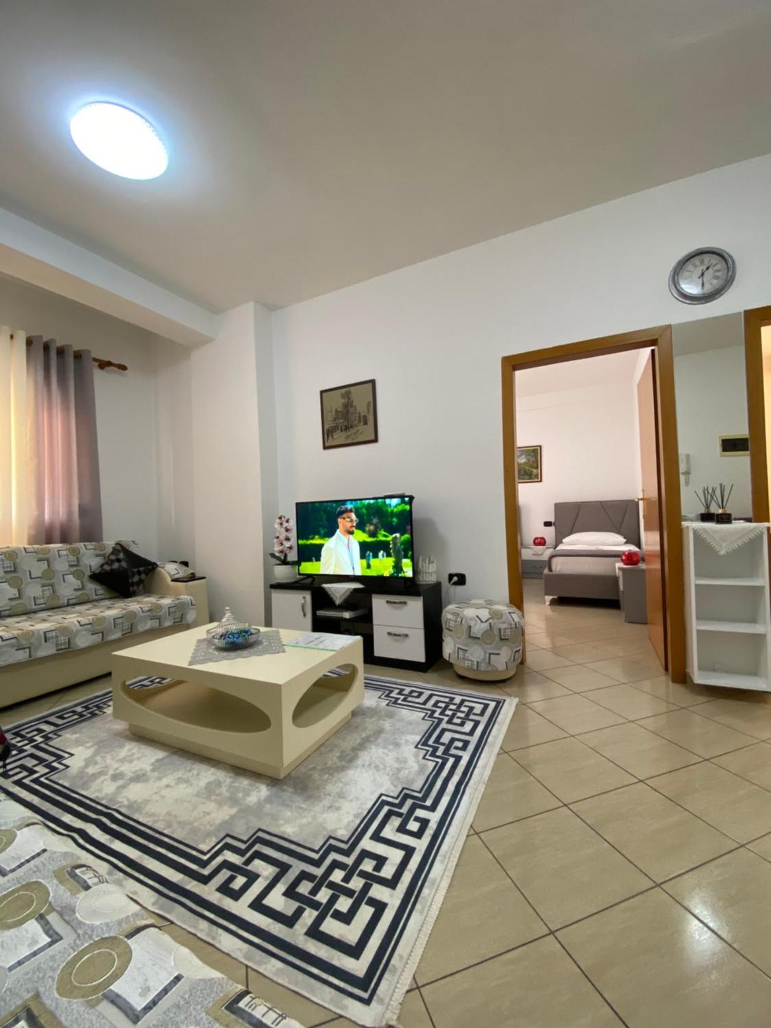 Rikardo Apartament Apartment Vlore Exterior photo